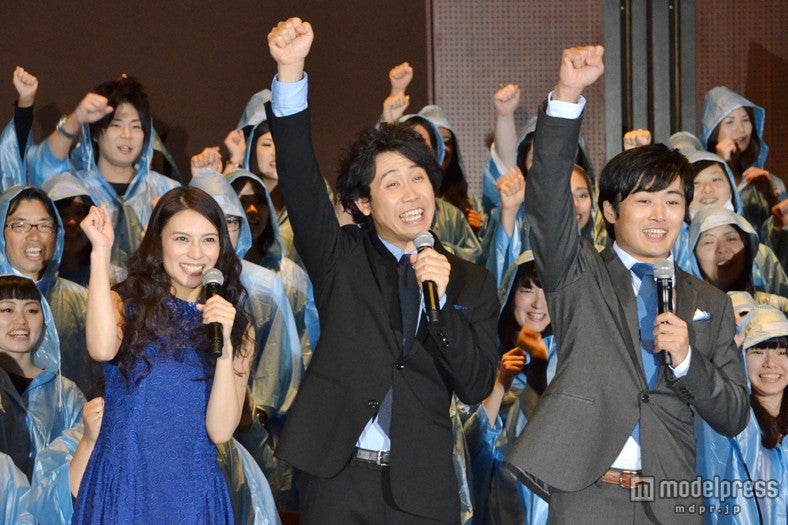 （左から）柴咲コウ、大泉洋、劇団ひとり