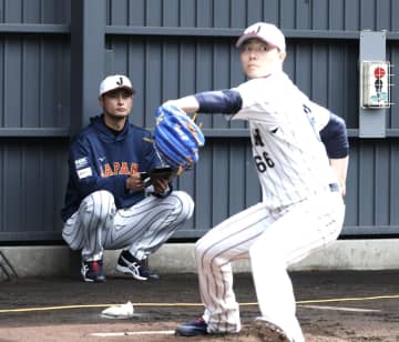 侍ジャパン ダルビッシュが初日終え「井端監督の圧がすごい」会話がすべて敬語 アドバイザー受諾要因は指揮官の人柄 ピッチコムは「日本の捕手と相性悪い」