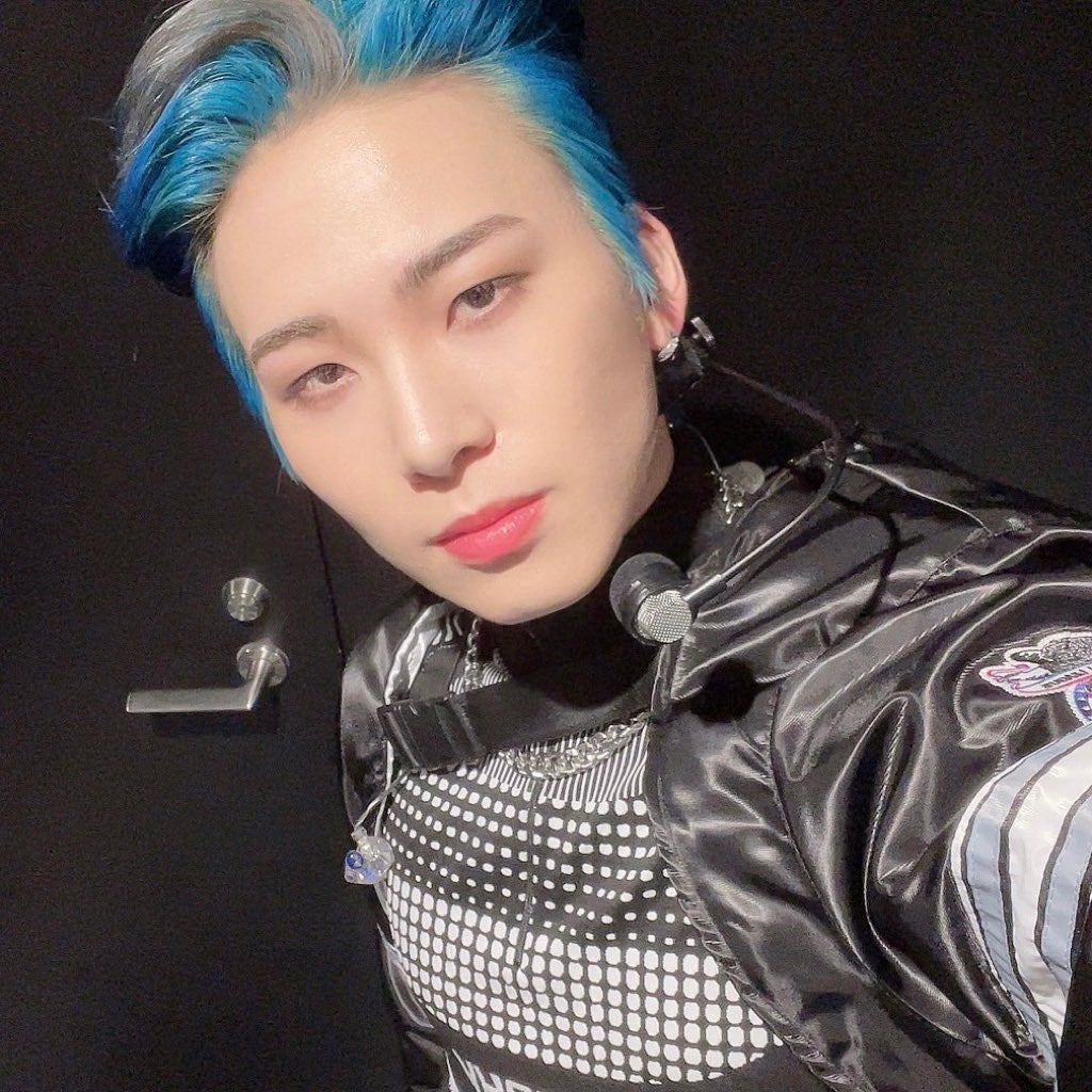 JO1川尻蓮、“スペイシー”な髪色にイメチェン「めっちゃ似合ってる」「突然でびっくり」の声