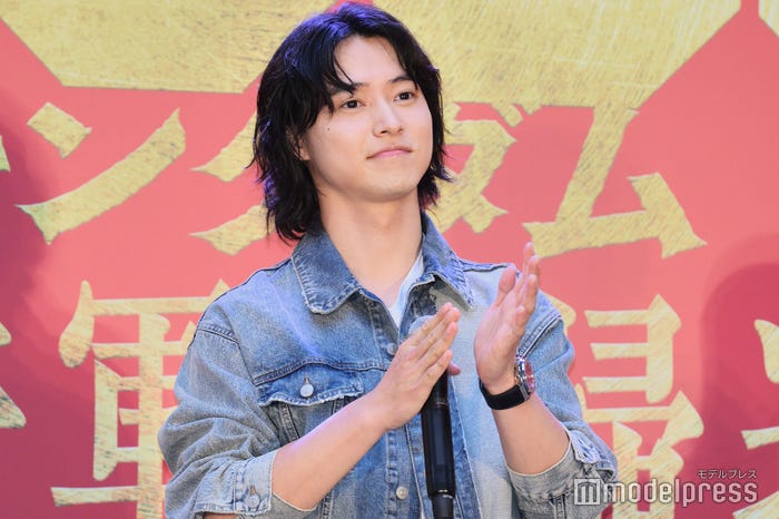 山崎賢人(C)モデルプレス