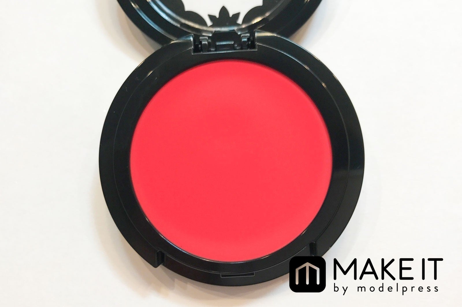 ヴィセ／リップ＆チーク クリーム／RD-1／1,000円（税抜） (C)メイクイット