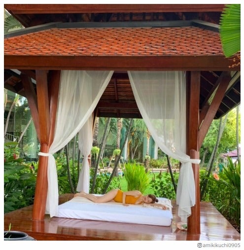 菊地亜美、スラッと伸びた美脚ショットに絶賛の声続出