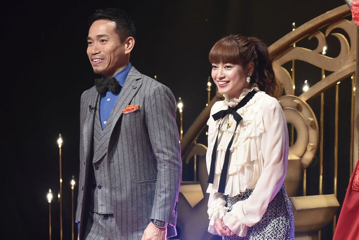 長友佑都選手 平愛梨 恋のキューピット 三瓶へ感謝 花嫁修業の様子も公開 モデルプレス 長友佑都選手 平愛梨 恋のキューピット 三瓶へ感謝 花嫁修業の様子も公開 モデルプレス
