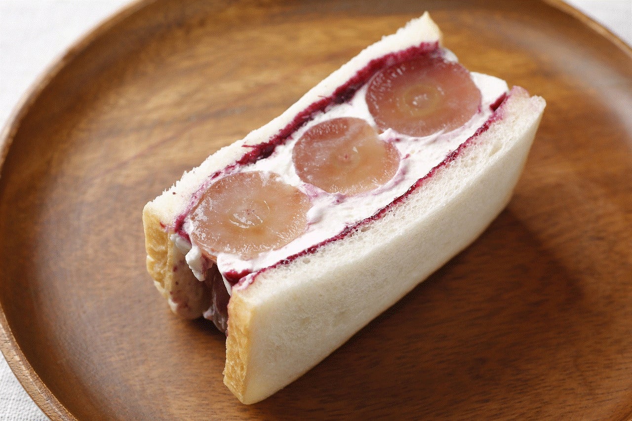 赤ぶどうサンド／画像提供：東京ノアレザン