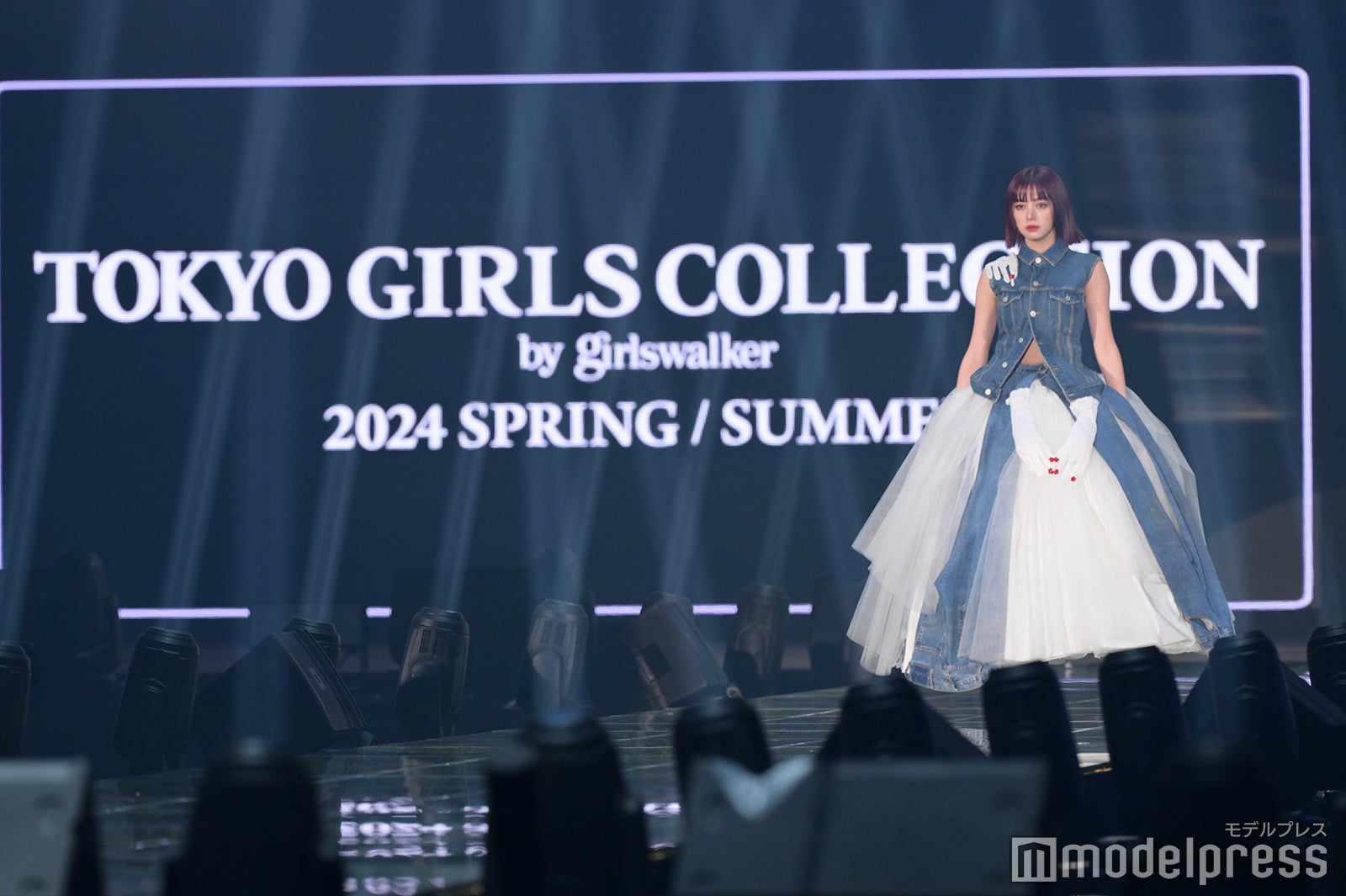 （C）モデルプレス