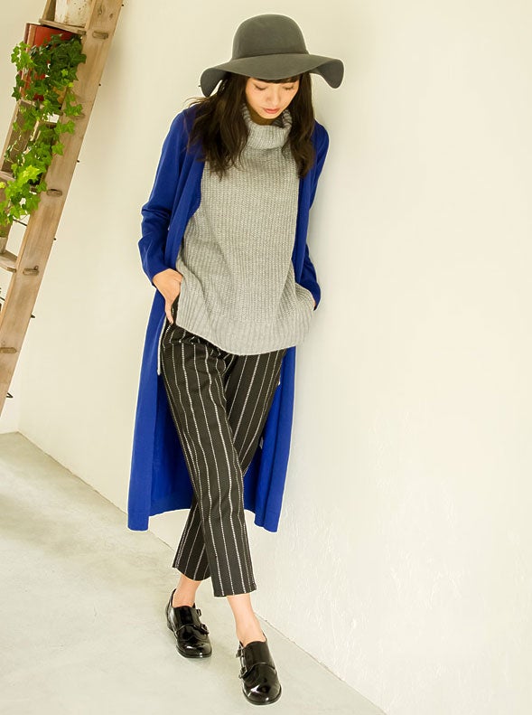 タートルノースリーブニットトップス「Re:EDIT by GALSTAR」2,298円（税込）／画像提供：Re:EDIT by GALSTAR