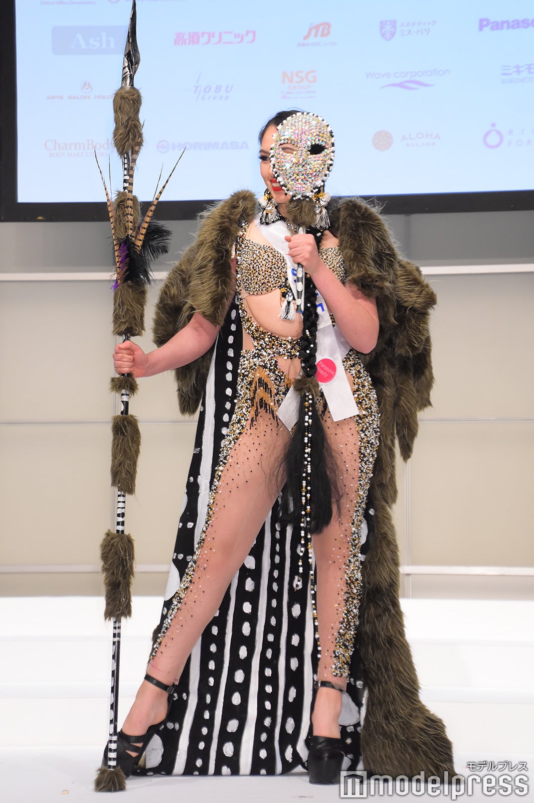 （C）モデルプレス