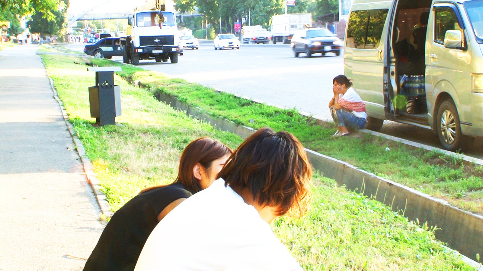 みゃあと英クンの様子を切なく見ているしかなかったでっぱりん「あいのり：Asian Journey」シーズン2第14話より（C）フジテレビ