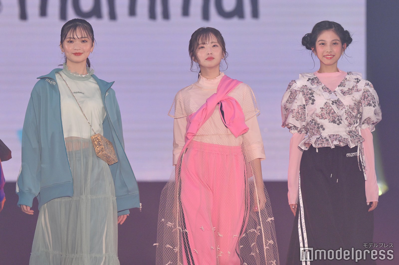 HANA、谷口彩菜、まちさん （C）モデルプレス