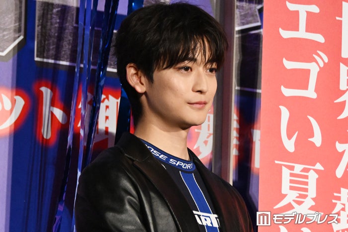 高橋文哉、実写映画「ブルーロック」への思い「原作をコピーするのが実写化じゃない」約4年かけた作品への覚悟