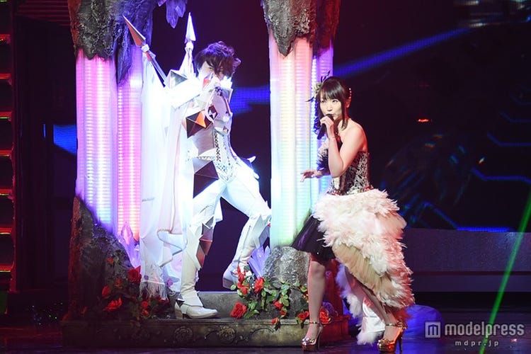 T M Revolution 水樹奈々 圧倒的な歌声 光とcg演出で派手ステージ 紅白リハ3日目 モデルプレス T M Revolution 水樹奈々 圧倒的な歌声 光とcg演出で派手ステージ 紅白リハ3日目 モデルプレス