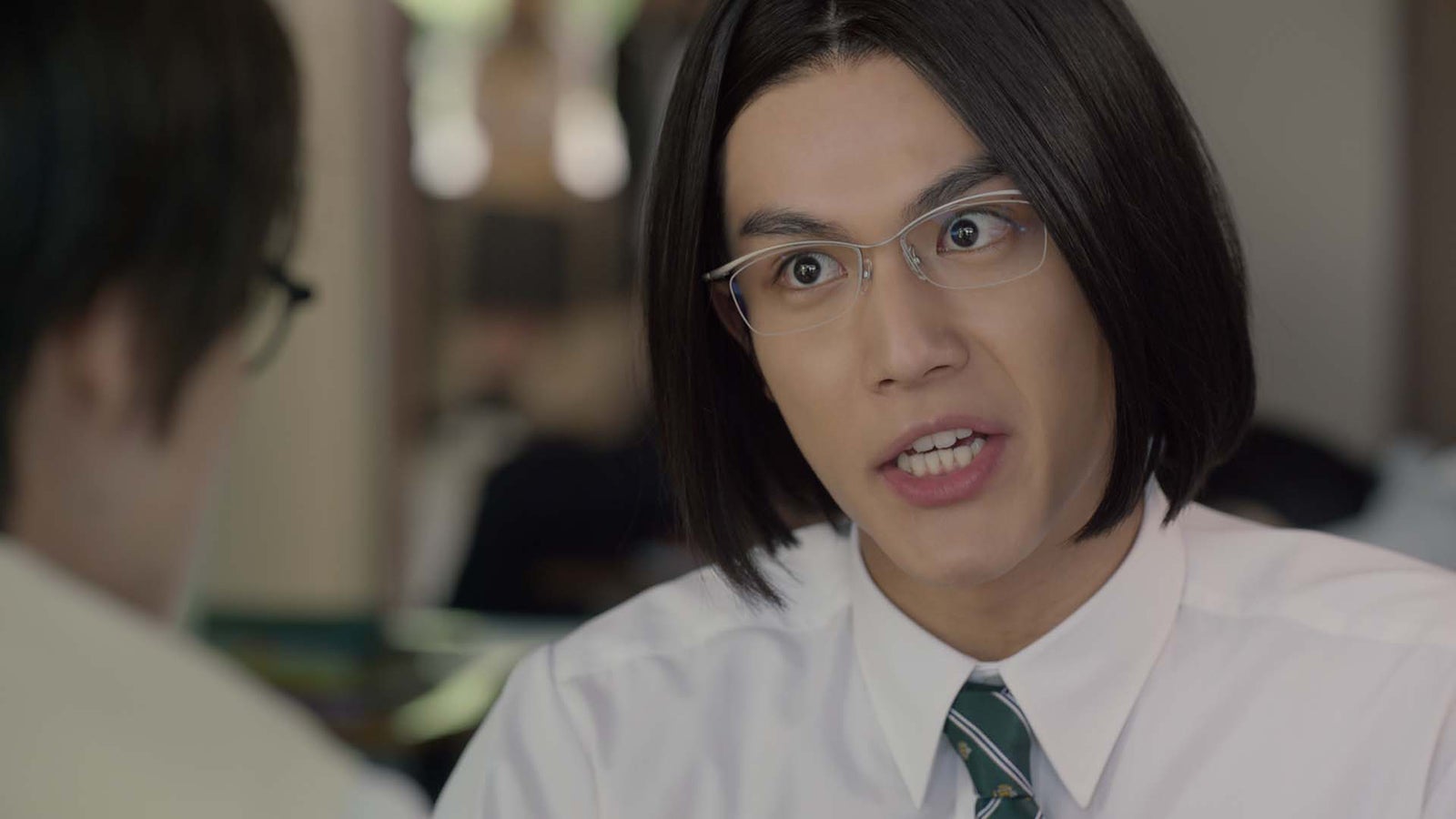 中川大志が怪演 ロン毛＆メガネの「細杉くん」が強烈インパクト