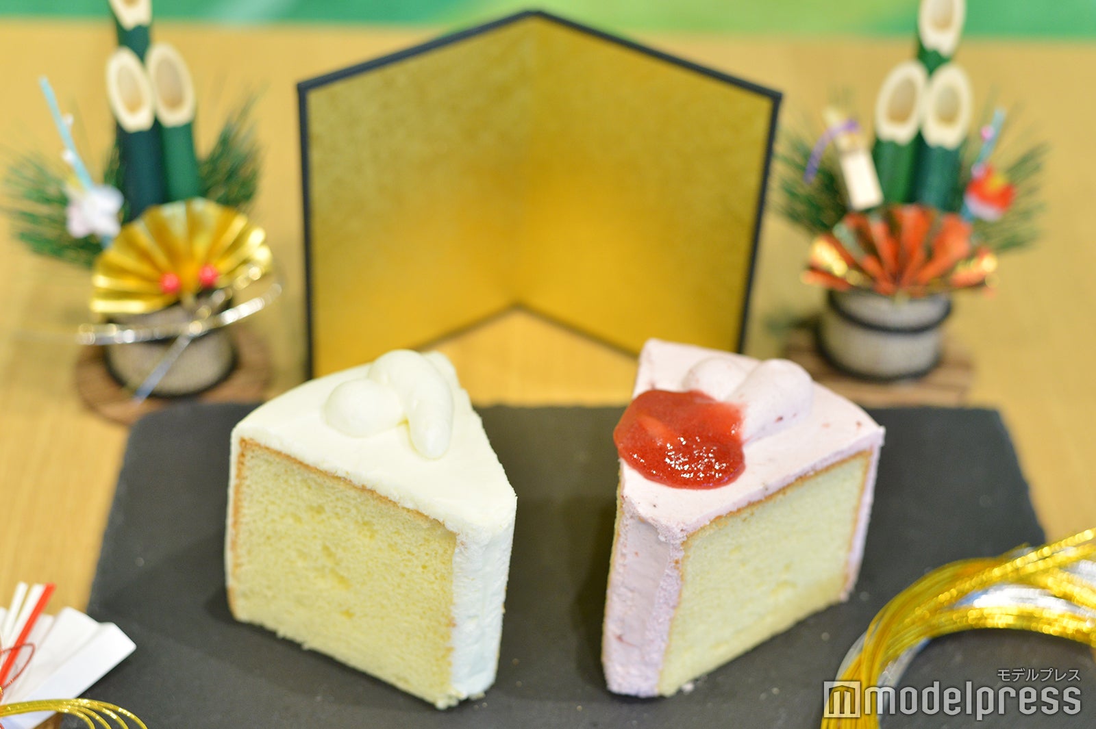「紅白シフォンケーキ」（C）モデルプレス