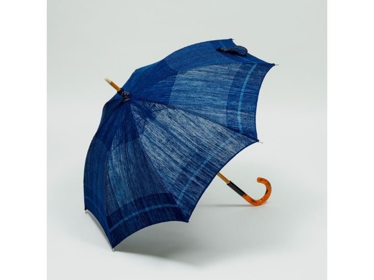 カムアクロスの日傘「ひがしおおかさ」 東大阪の技術、材料を結集