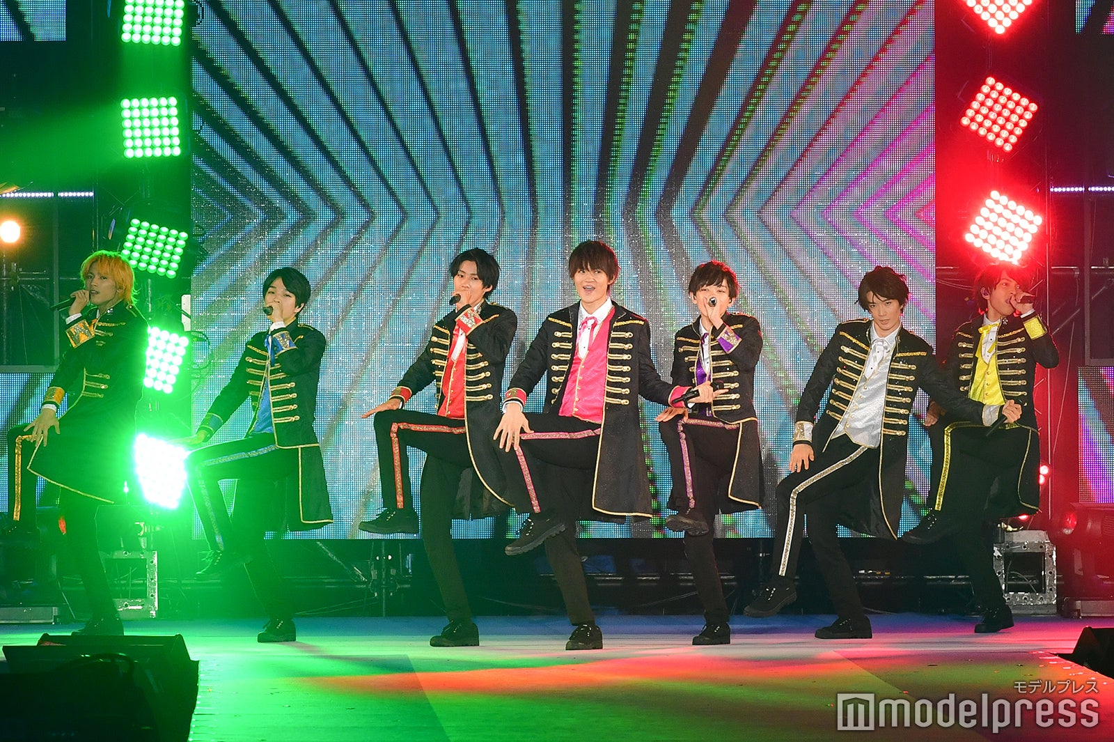 M!LK（C）モデルプレス