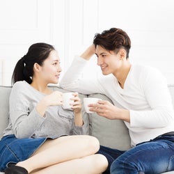 疲れた時は君に会いたい…♡男性が元気になる「女性との会話」って?