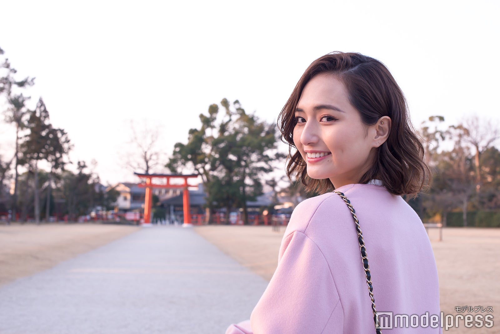 山賀琴子（C）モデルプレス