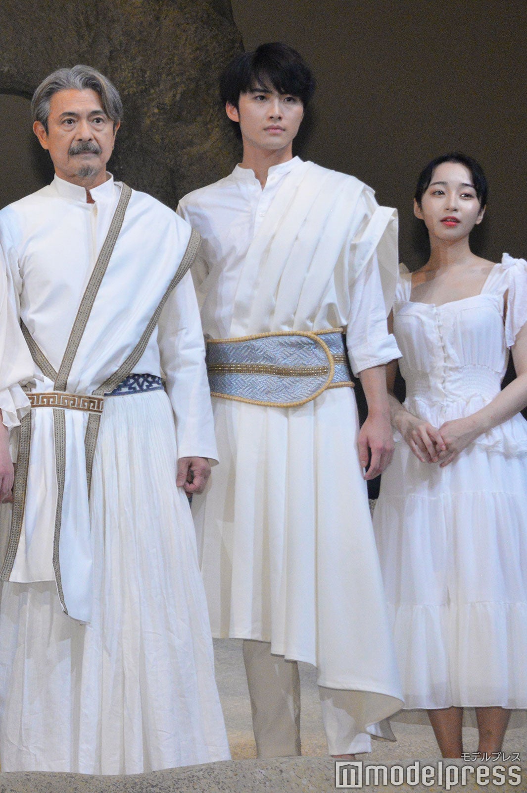 （左から）升毅、岐洲匠、夏川アサ （C）モデルプレス