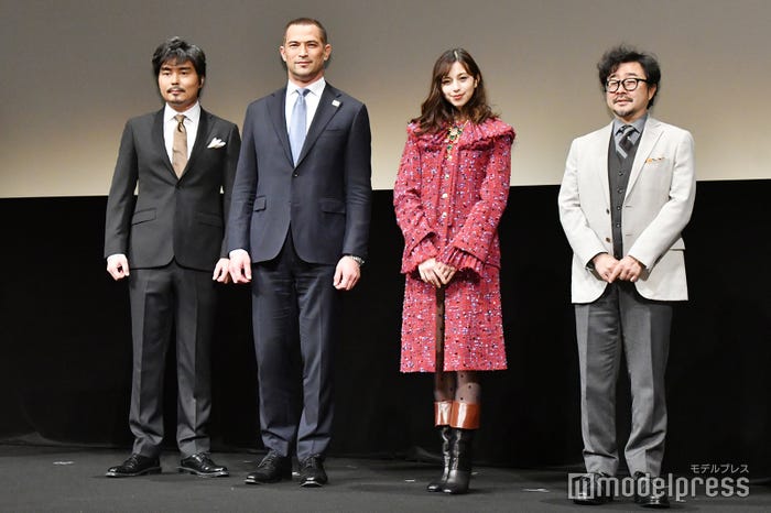 小澤征悦、室伏広治、中条あやみ、兼重淳監督(C)モデルプレス