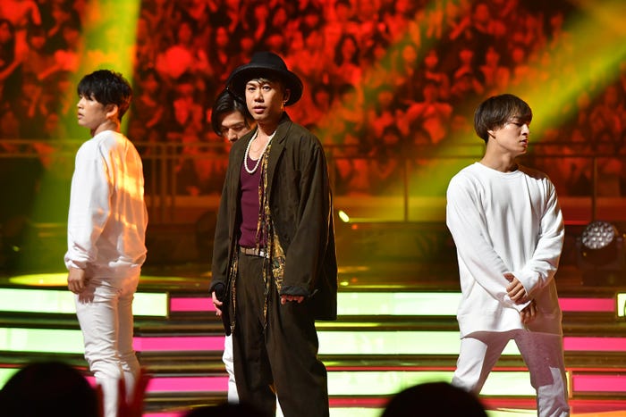 川畑要とDA PUMP・U-YEAH、DAICHI、KENZO『UTAGE!』秋のメドレー祭りより(C)TBS