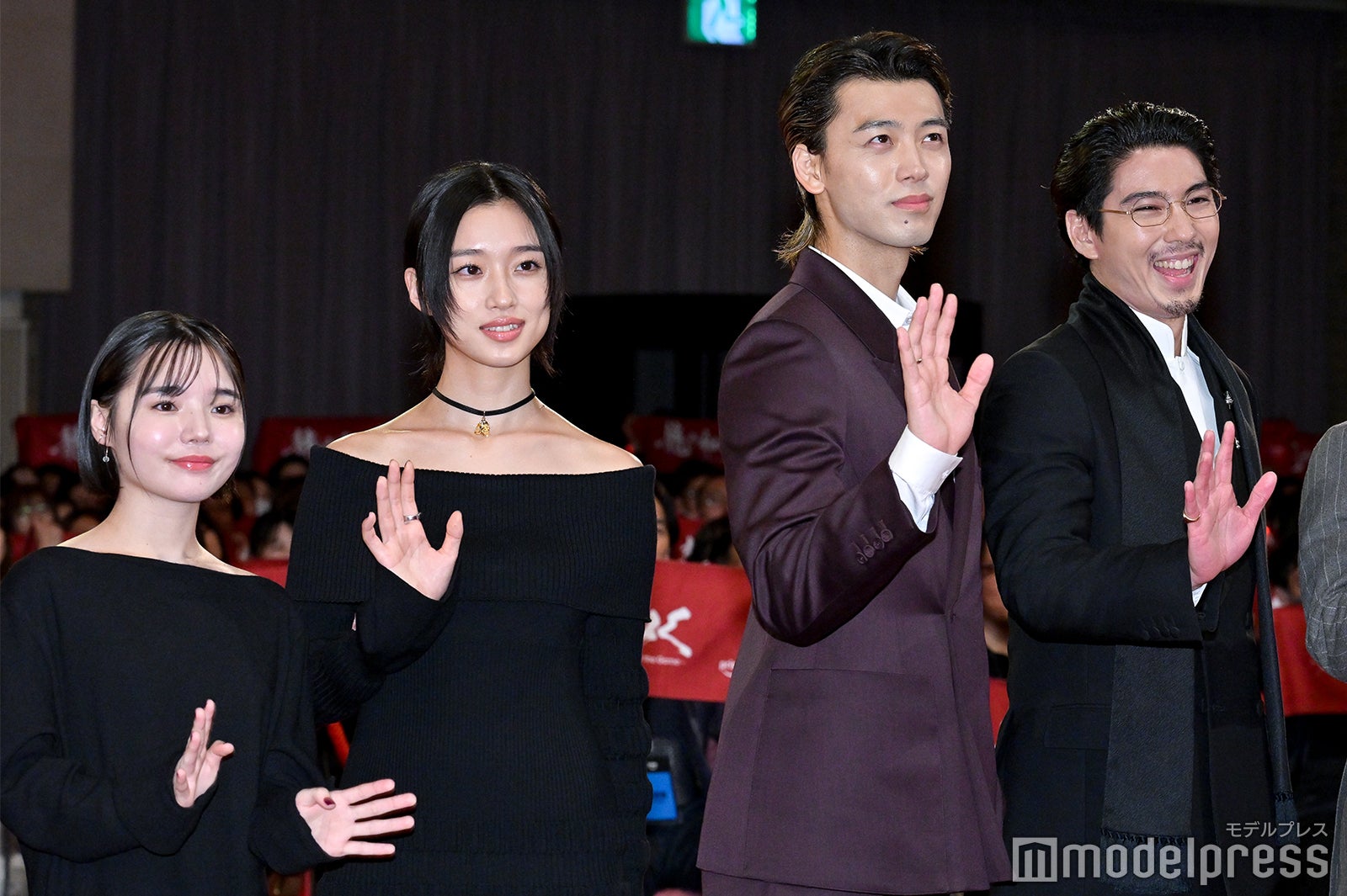 中山ひなの、河合優実、竹内涼真、賀来賢人（C）モデルプレス