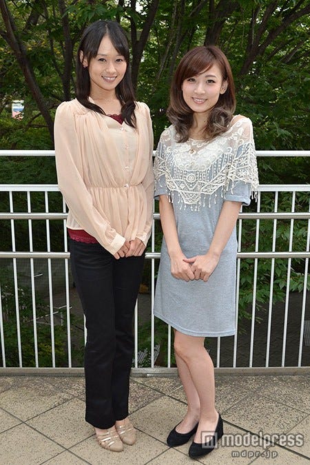 (左から)柳野玲子、AKANE