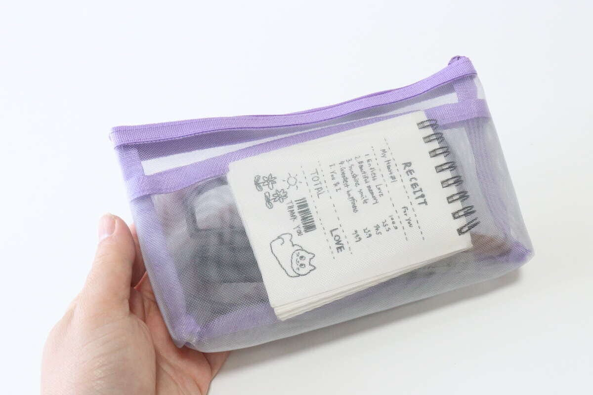 中身が見えるマチ付きメッシュポーチ　透け感