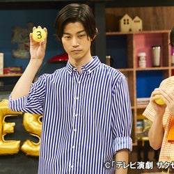 高橋健介、定本楓馬らがお楽しみ会で即興劇に挑戦『サクセス荘』