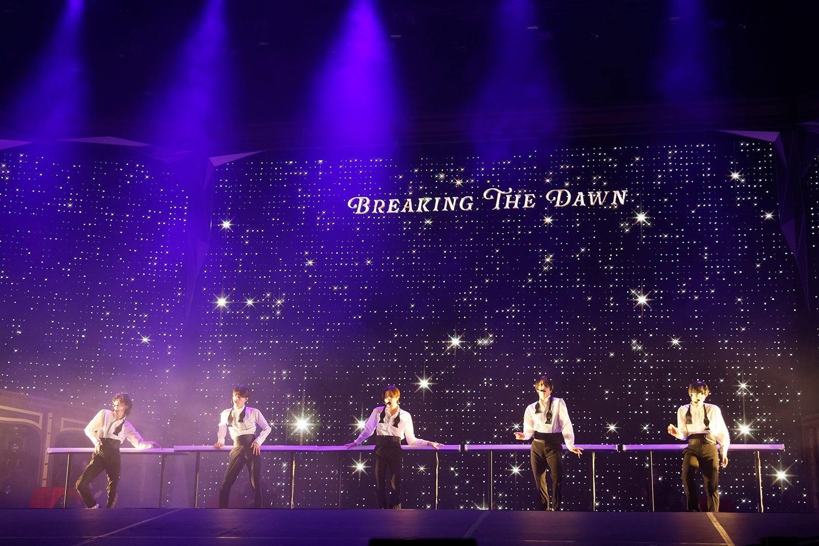 内村颯太、作間龍斗、佐藤龍我、ヴァサイェガ渉、豊田陸人「SHOWbiz 2025」（提供写真）