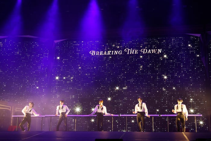 内村颯太、作間龍斗、佐藤龍我、ヴァサイェガ渉、豊田陸人「SHOWbiz 2025」(提供写真)