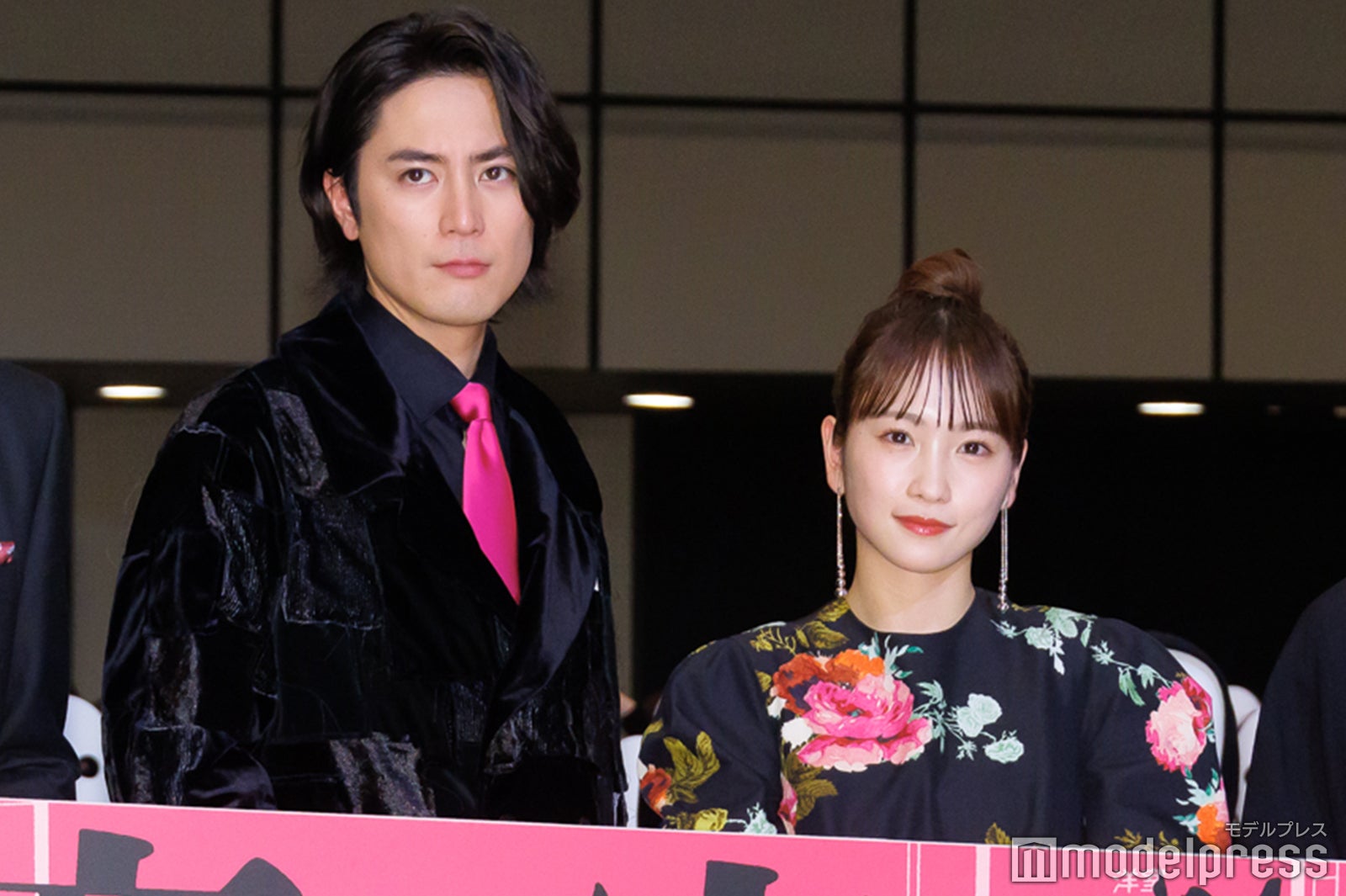間宮祥太朗、川栄李奈（C）モデルプレス
