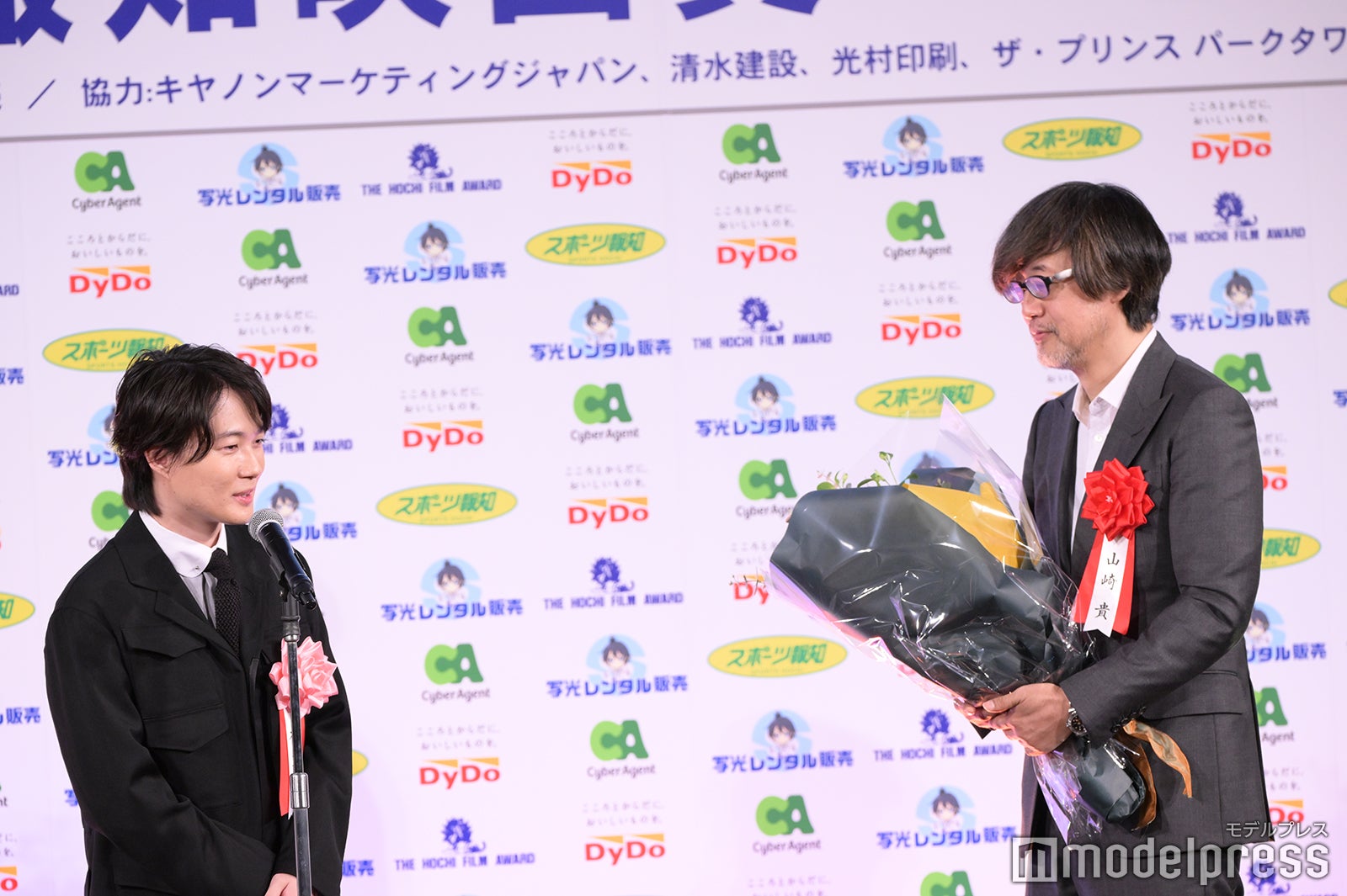 神木隆之介、山崎貴（C）モデルプレス