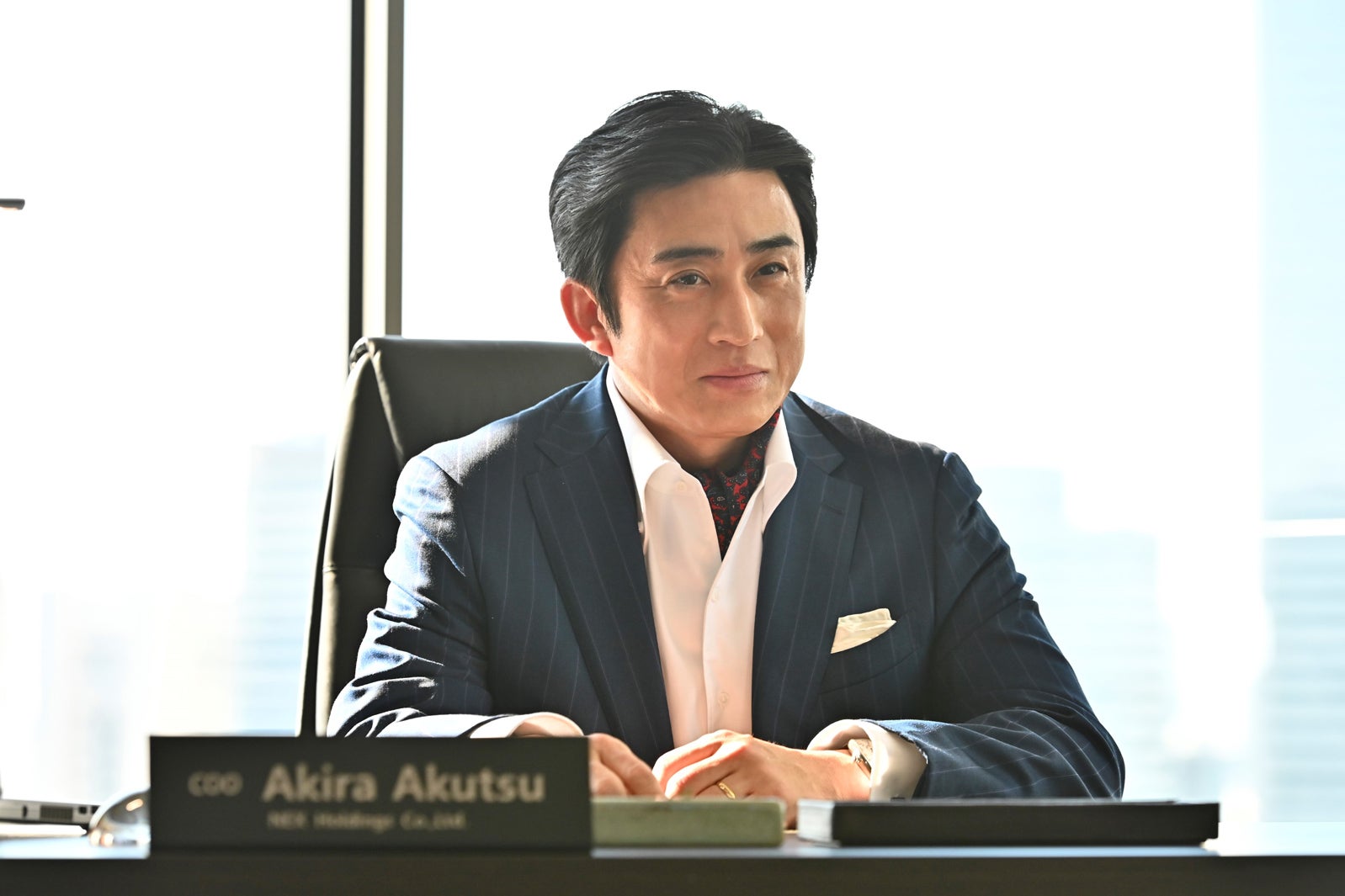 「マイファミリー」松本幸四郎、主演・二宮和也と共演して感じたこと語る「すごい役者さん」＜インタビュー＞