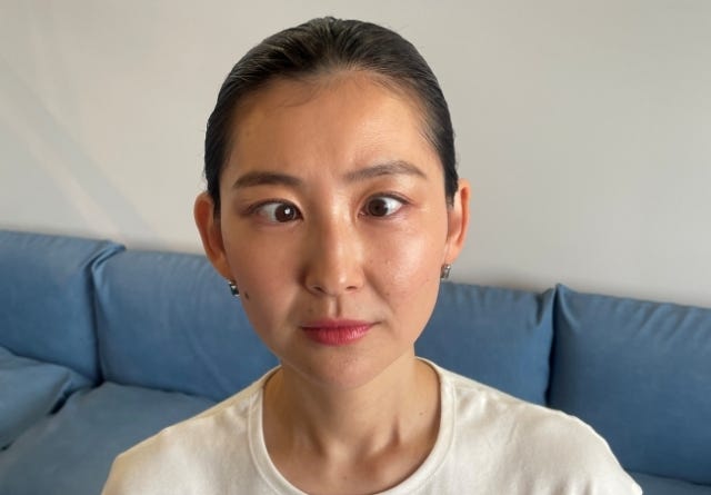 あれ、意外と簡単…！すきま時間にできる「口元や目のトレーニング」