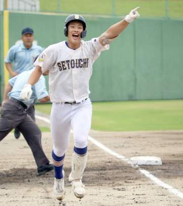 カープ名原先輩の活躍刺激 瀬戸内コールド発進 「気合と根性で戦います」寺尾大会第1号「みんなの憧れ、スターです」