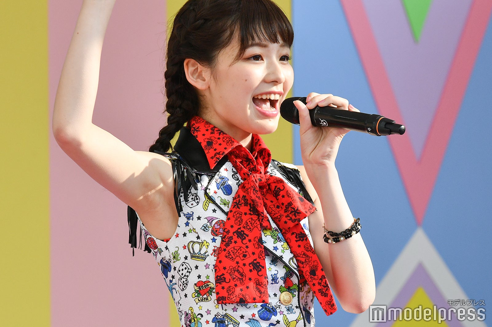 （C）モデルプレス