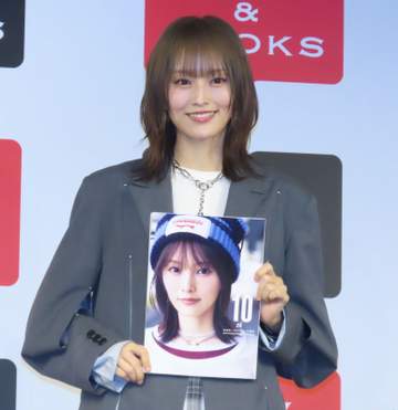 虎党・山本彩が藤川監督にエール「藤川監督には藤川監督の野球がある。最後まで信じる」ソロデビュー10周年アニバーサリーブックイベント