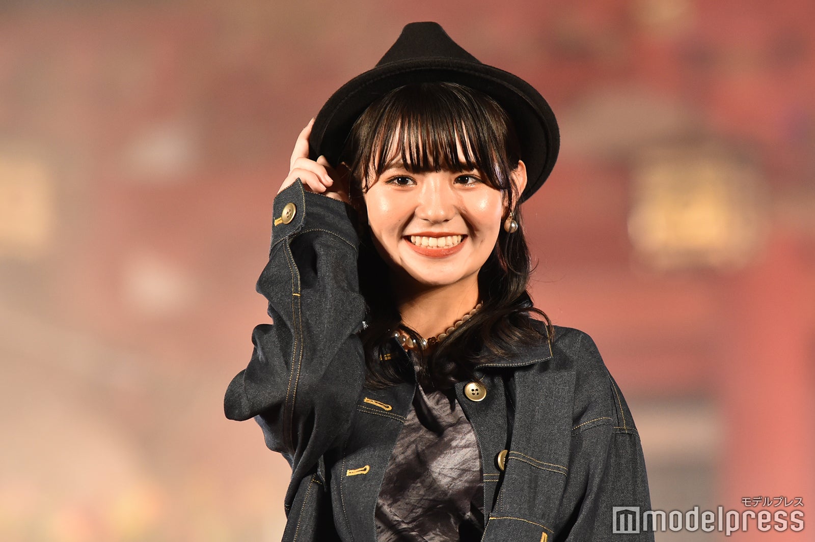 峯吉愛梨沙（C）モデルプレス