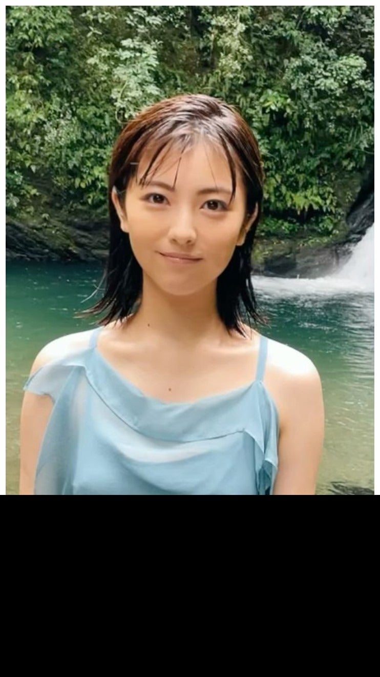 浜辺美波、フレッシュさ満点の動画公開「爽やか」「眼に入れても痛くない可愛さ」と反響続々
