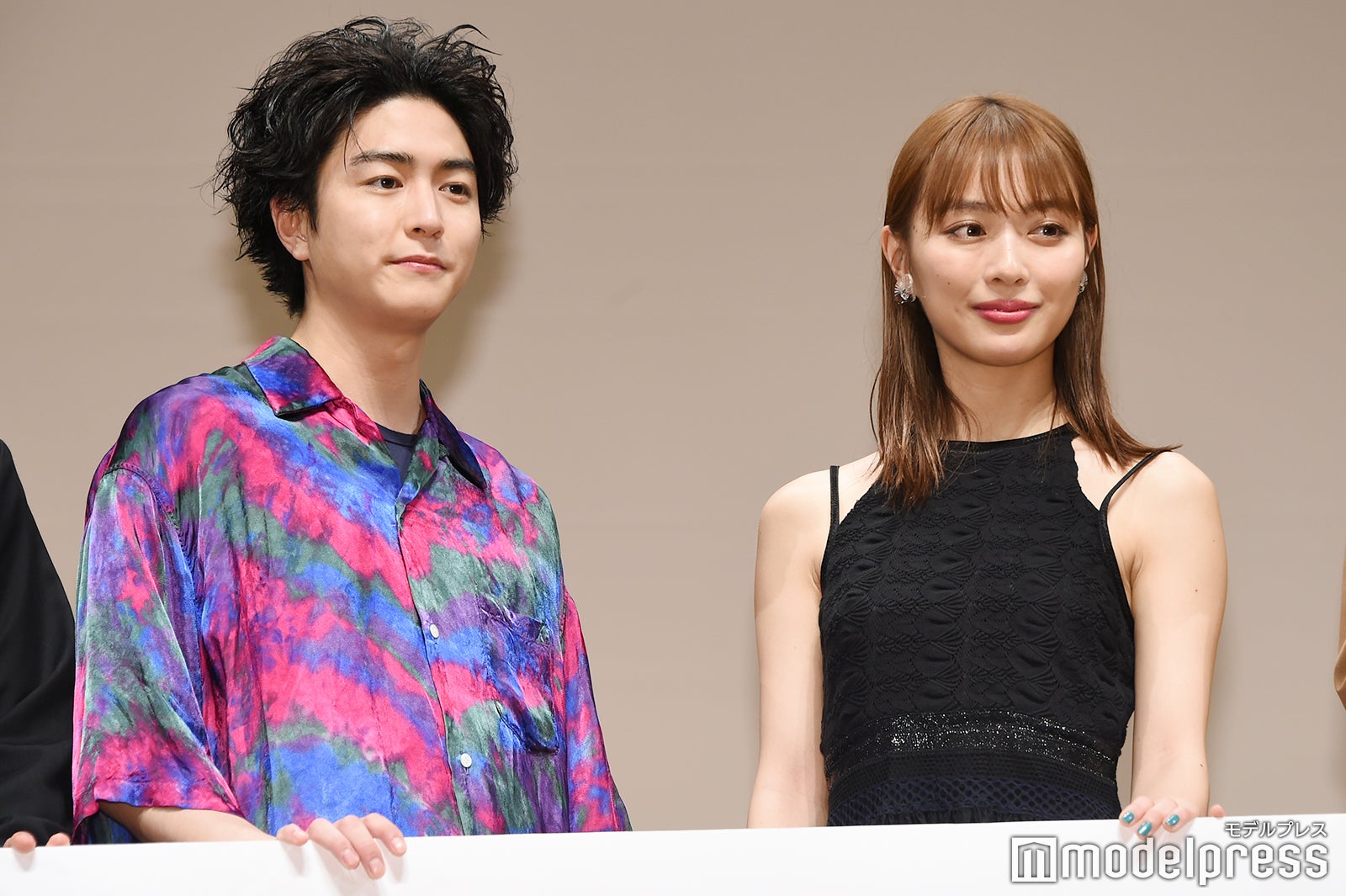 稲葉友、内田理央（C）モデルプレス