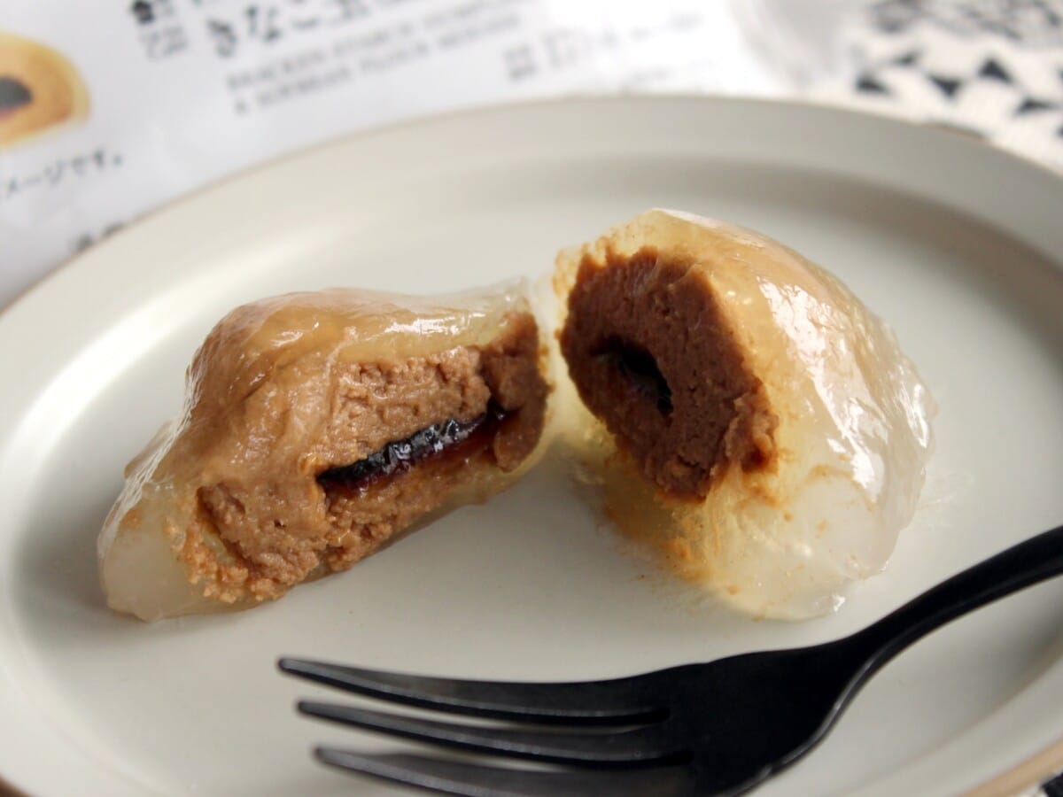 黒蜜の甘みがアクセントに