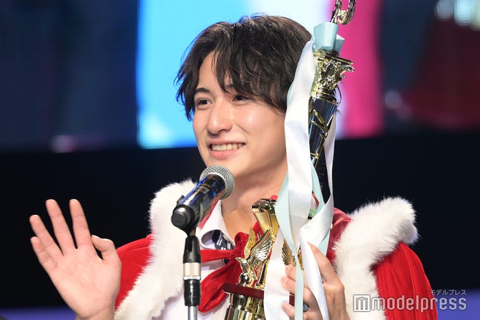 「男子高生ミスターコン2023」グランプリに輝いた植野花道くん(C)モデルプレス