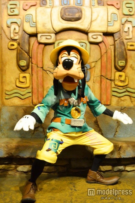 「ミッキー＆フレンズ・グリーティングトレイル」で会えるグーフィー