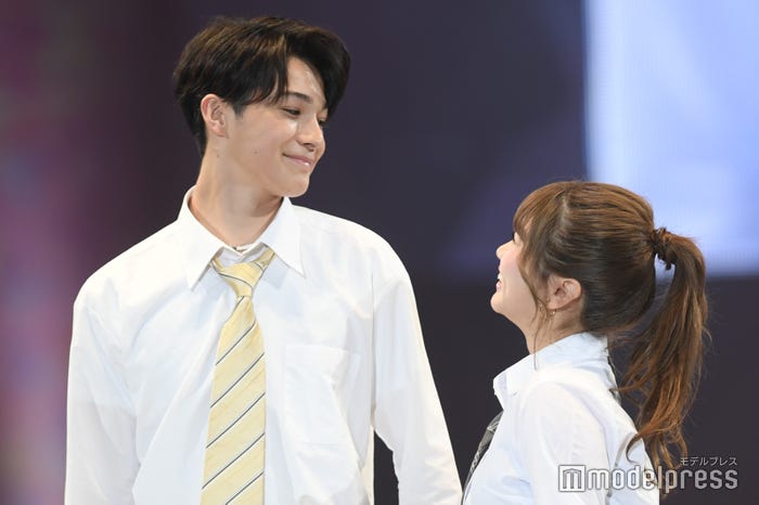 ケイト・アレックス、中島結音「今日、好きになりました。」ステージ(C)モデルプレス