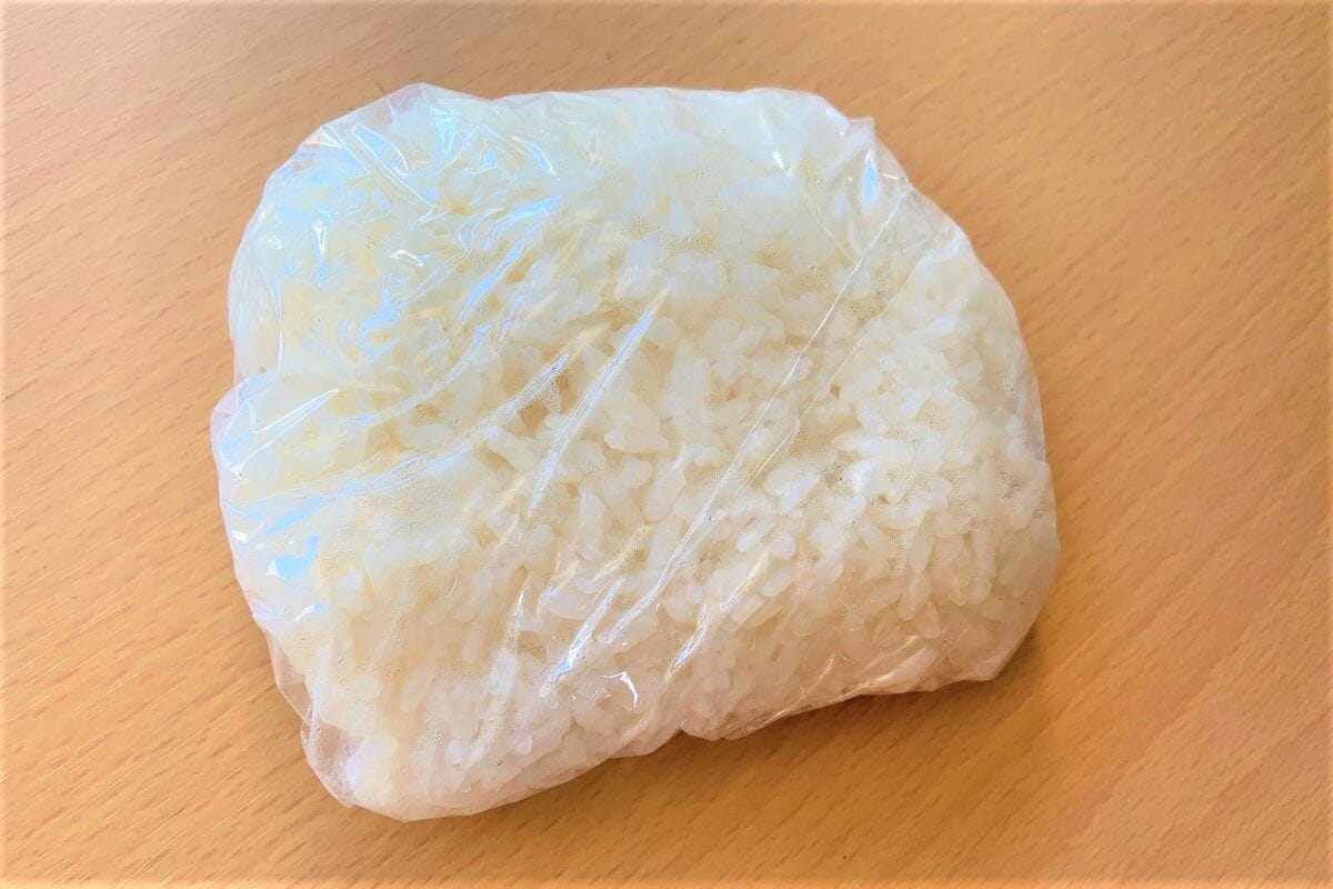 サバ味噌煮おにぎり