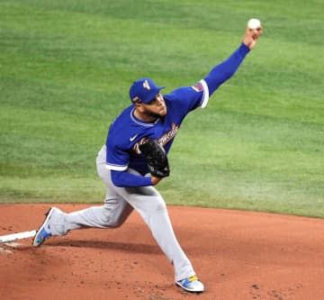 WBC決勝 ロドリゲスが5回途中1安打無失点の快投 ジャッジを連続三振斬り ファンが壮観なスタオベ 初の決勝で大役果たす