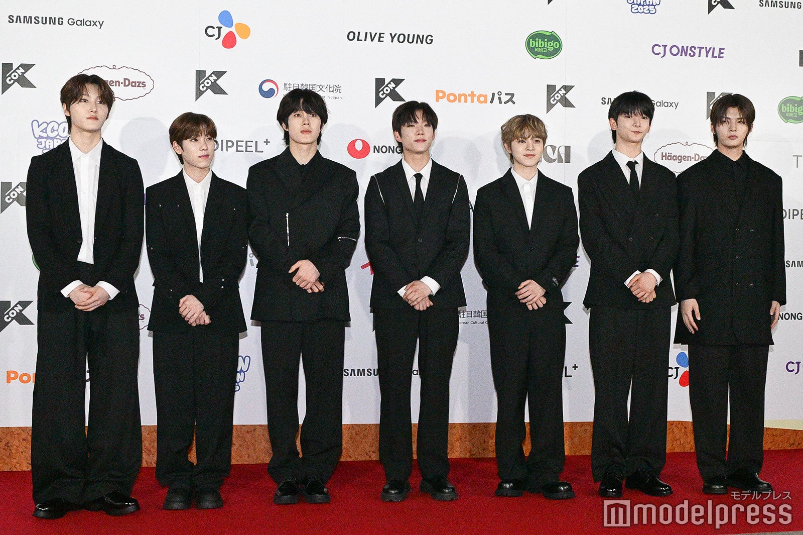 ARrC／リオト、ジビン、チェハン、ヒョンミン、キエン、ジウ、ドハ（C）モデルプレス