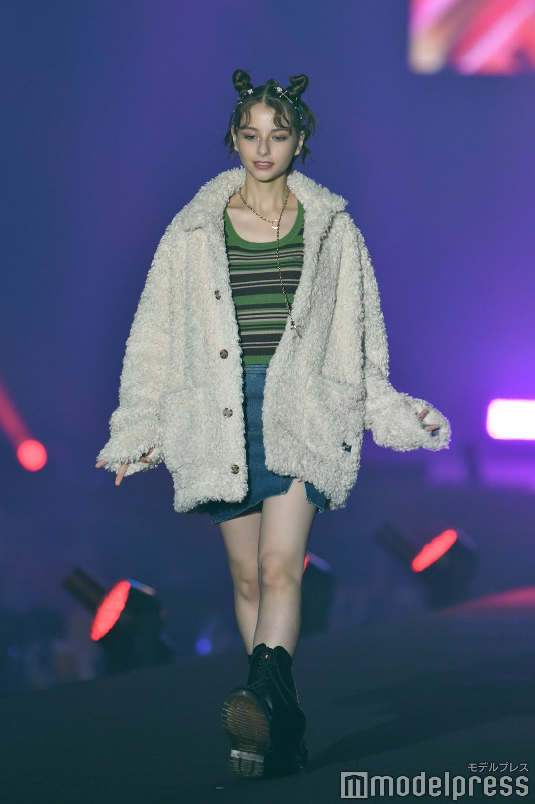 （C）モデルプレス