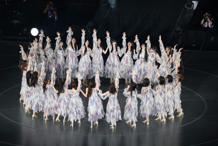 乃木坂46(C)乃木坂46LLC