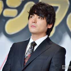 モデルプレス - 山田孝之、実写版「聖☆おにいさん」をプロデュース 福田雄一氏が監督